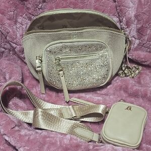 Steve Madden Blingy Cream Bum Bag